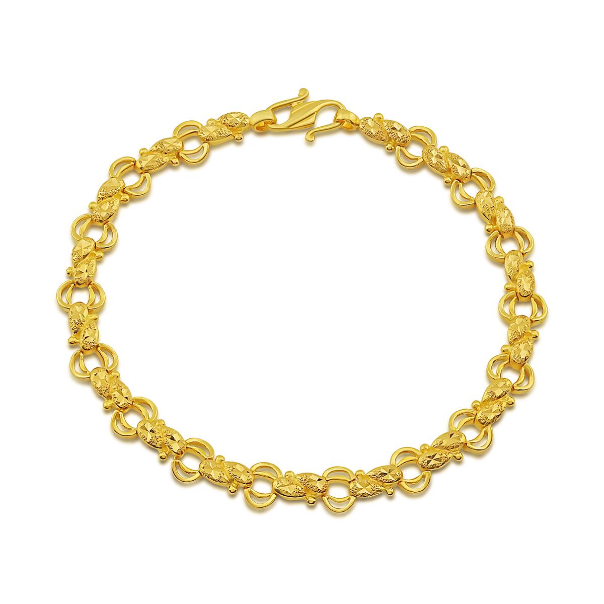 Helix Cast Bracelet Image