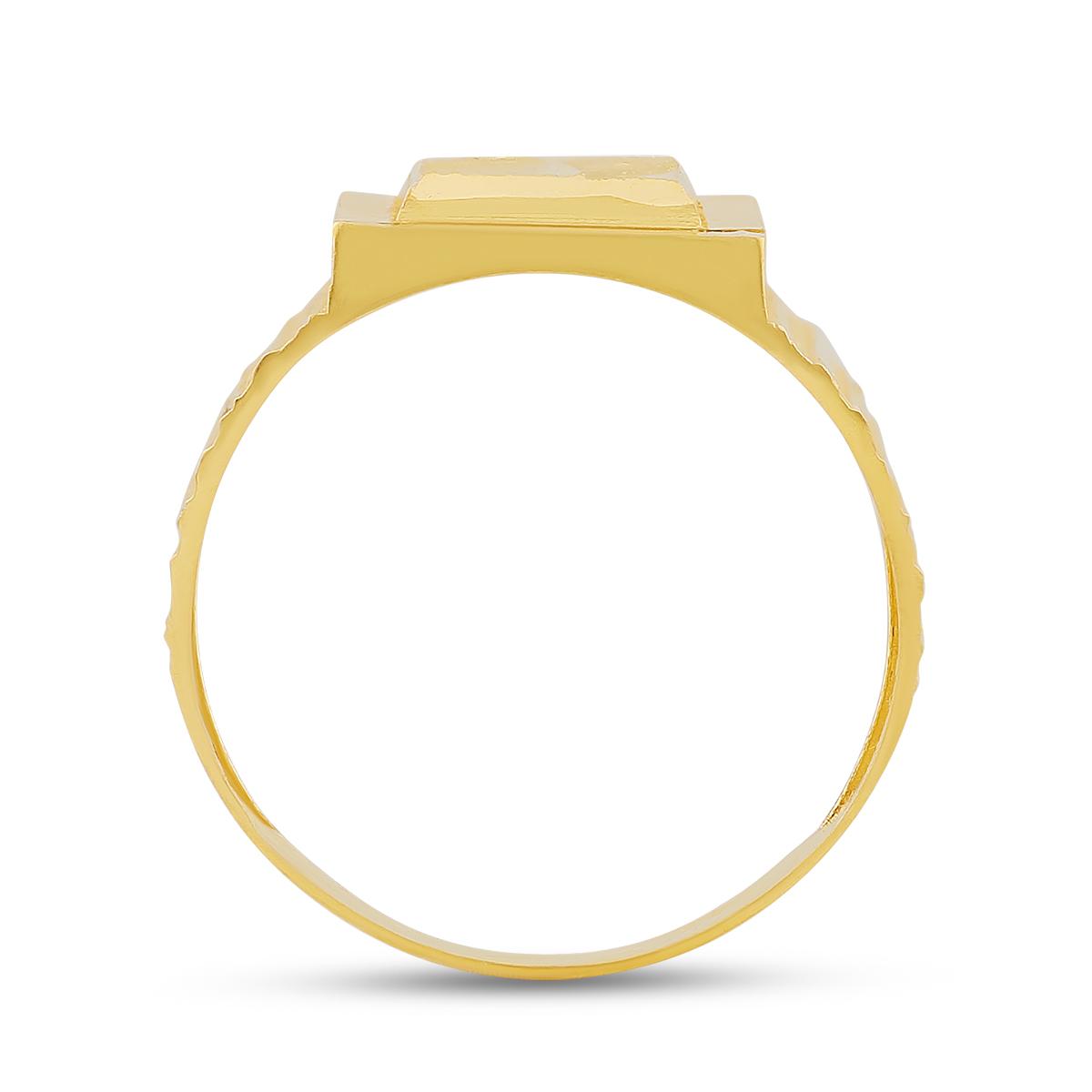 22ct Gold Engraved Gents Ring