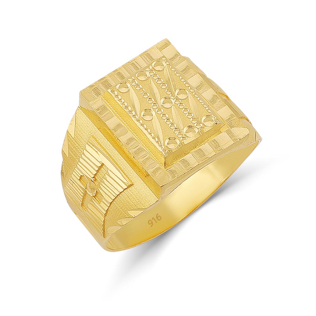 Lightweight 22k Gold Men’s Band