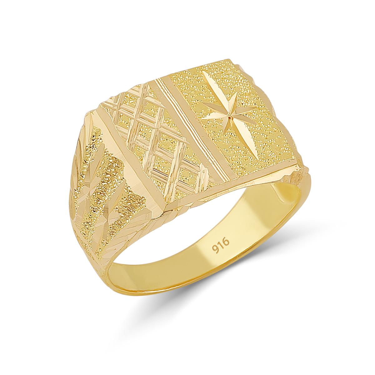 Classic 22ct Gold Men’s Ring Image
