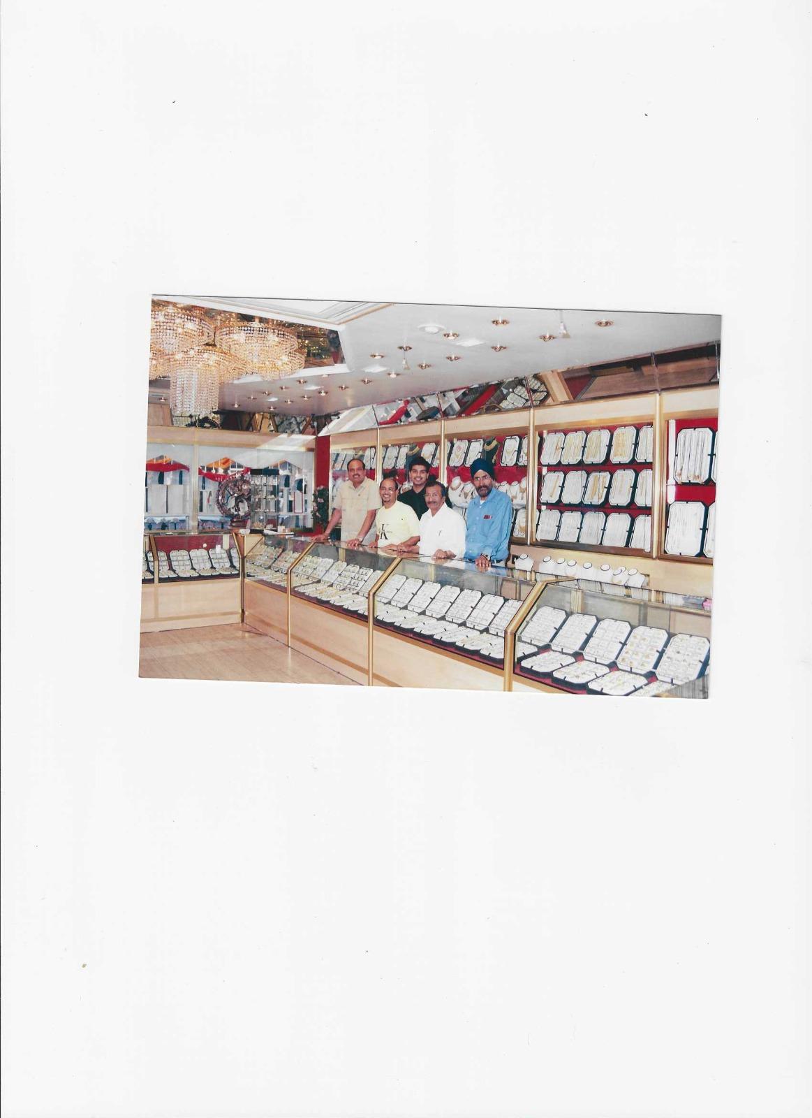 Sanjeev’s Photo History Book image 4