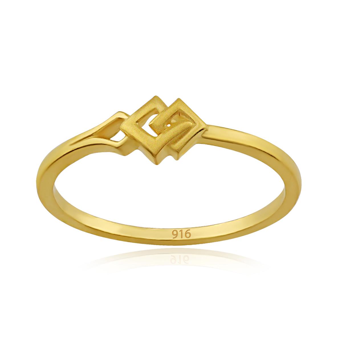 Gold Ladies Ring Image