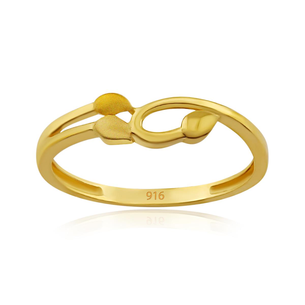 Gold Ladies Ring Image