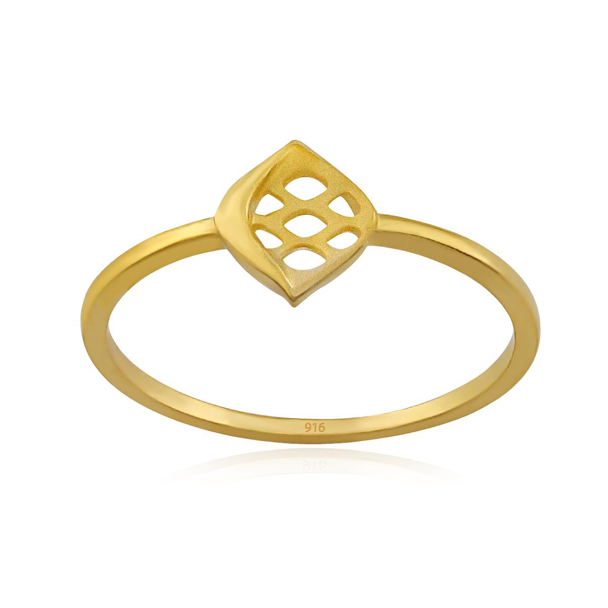Gold Ladies Ring Image