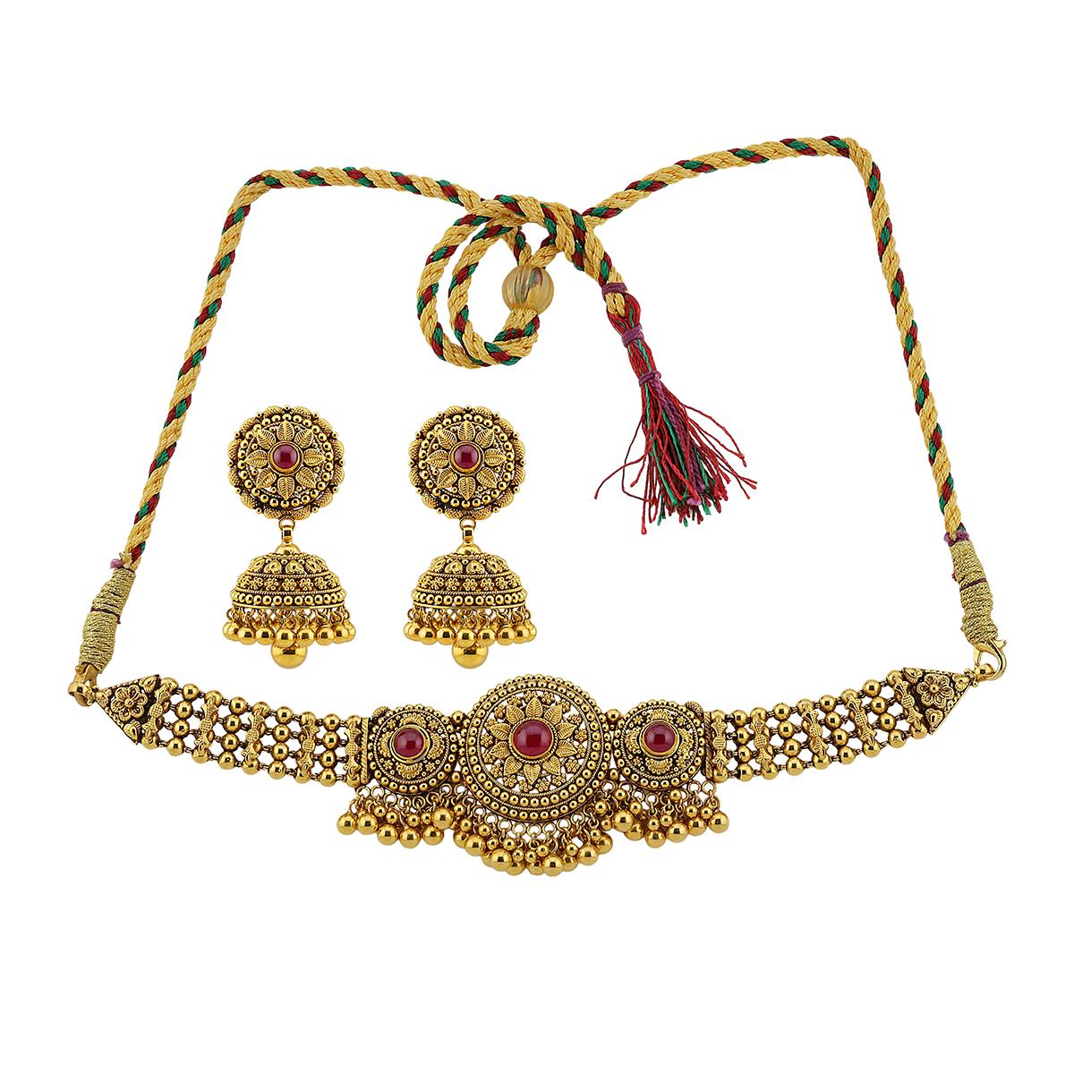 Traditional Choker Set