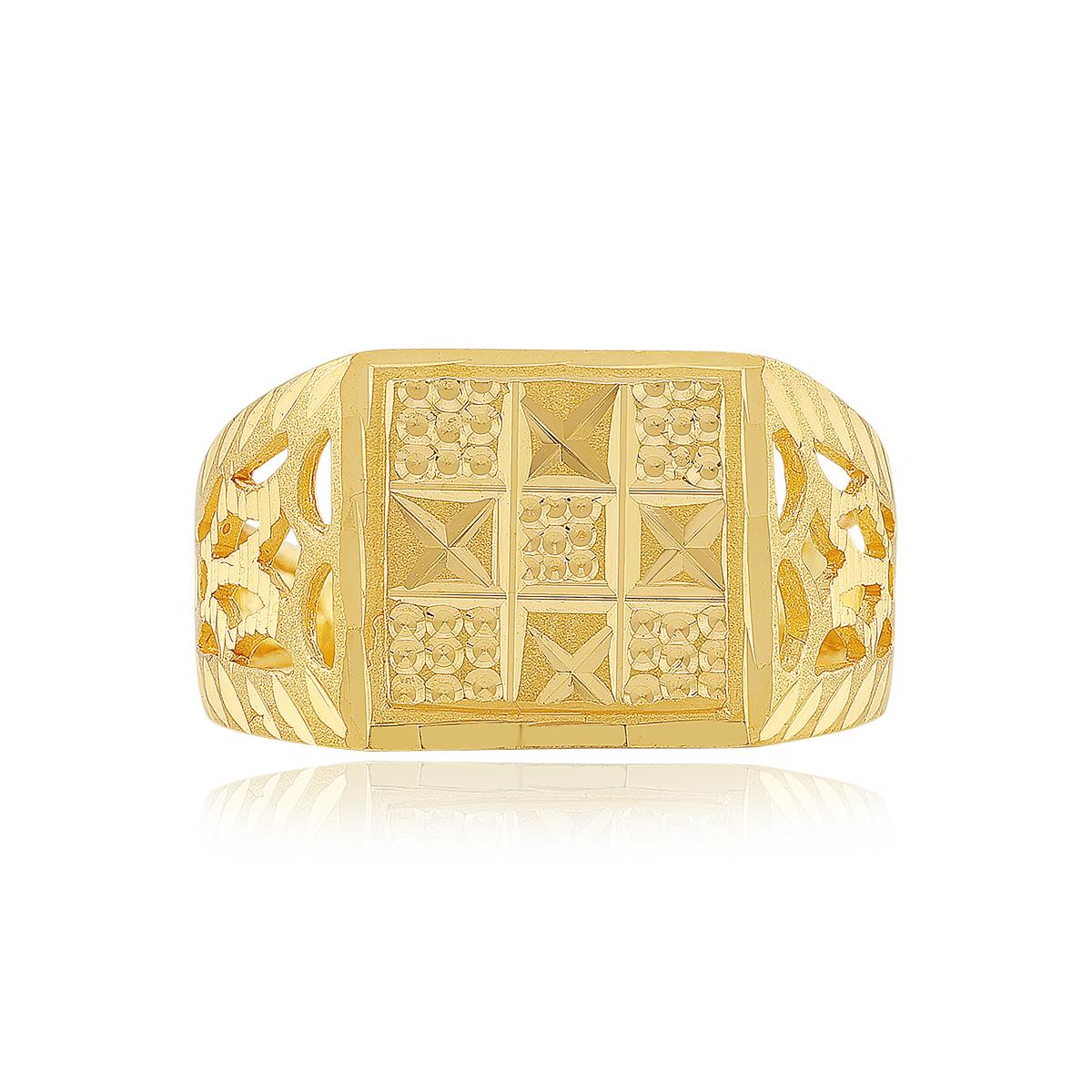 Lightweight 22k Gold Men’s Band