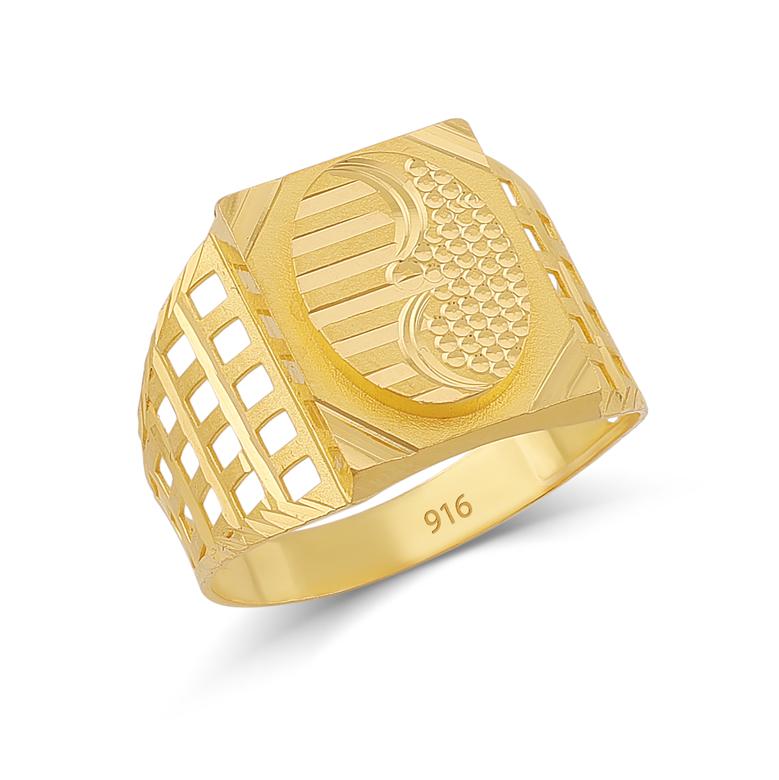 Lightweight 22ct Gold Mens Ring Image